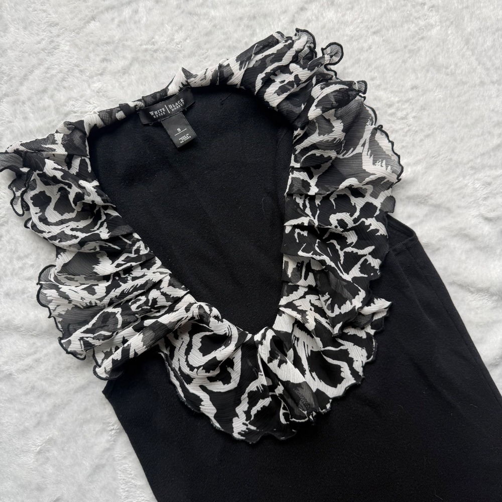 White House Black Market Top Women S Black Silk Blend Ruffle V-Neck Sleeveless